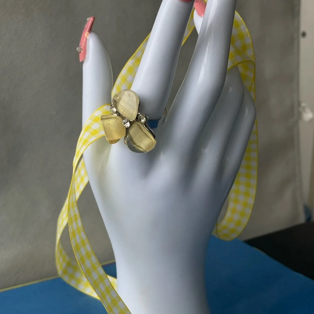 Elegant Yellow and Silver resin moonstone Ring